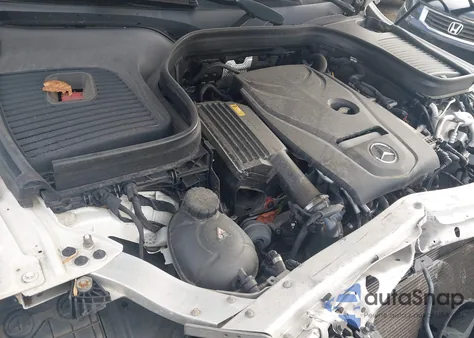 2018 Mercedes-Benz Glc 300 4Matic z USA, uszkodzony, nr VIN WDC0G4KB3JV113182